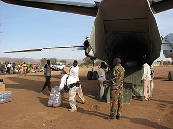 unloading aircraft