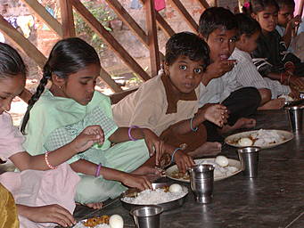 children eating
