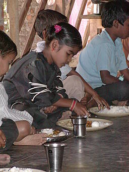 children eating